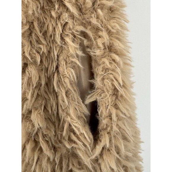 Me Jane Womens Faux Fur Shaggy Vest Sz L Tan Open Front Outerwear 60’s Cher Boho - Picture 4 of 8